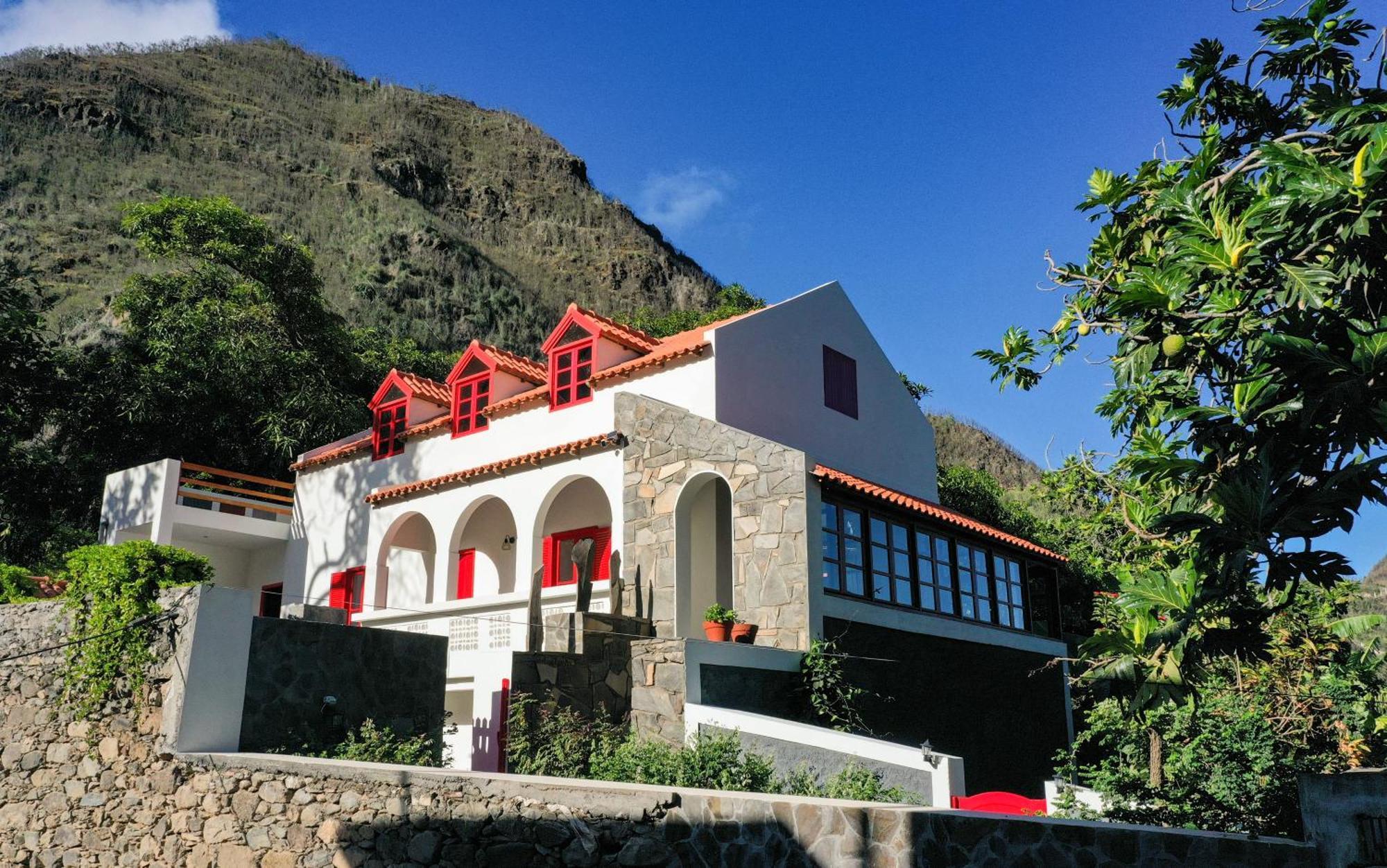 Kasa Wahnon Villa Pombas Luaran gambar