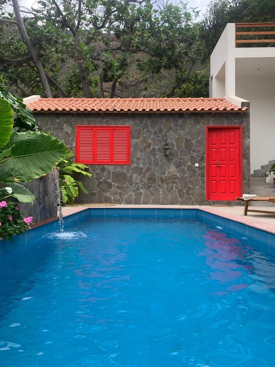 Kasa Wahnon Villa Pombas Luaran gambar